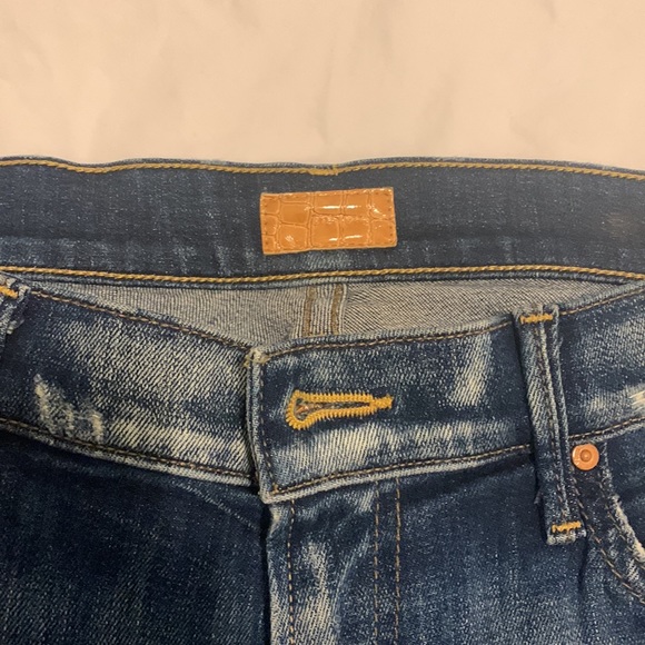 Size 24 as labeled but fit like a 26 - Picture 3 of 15